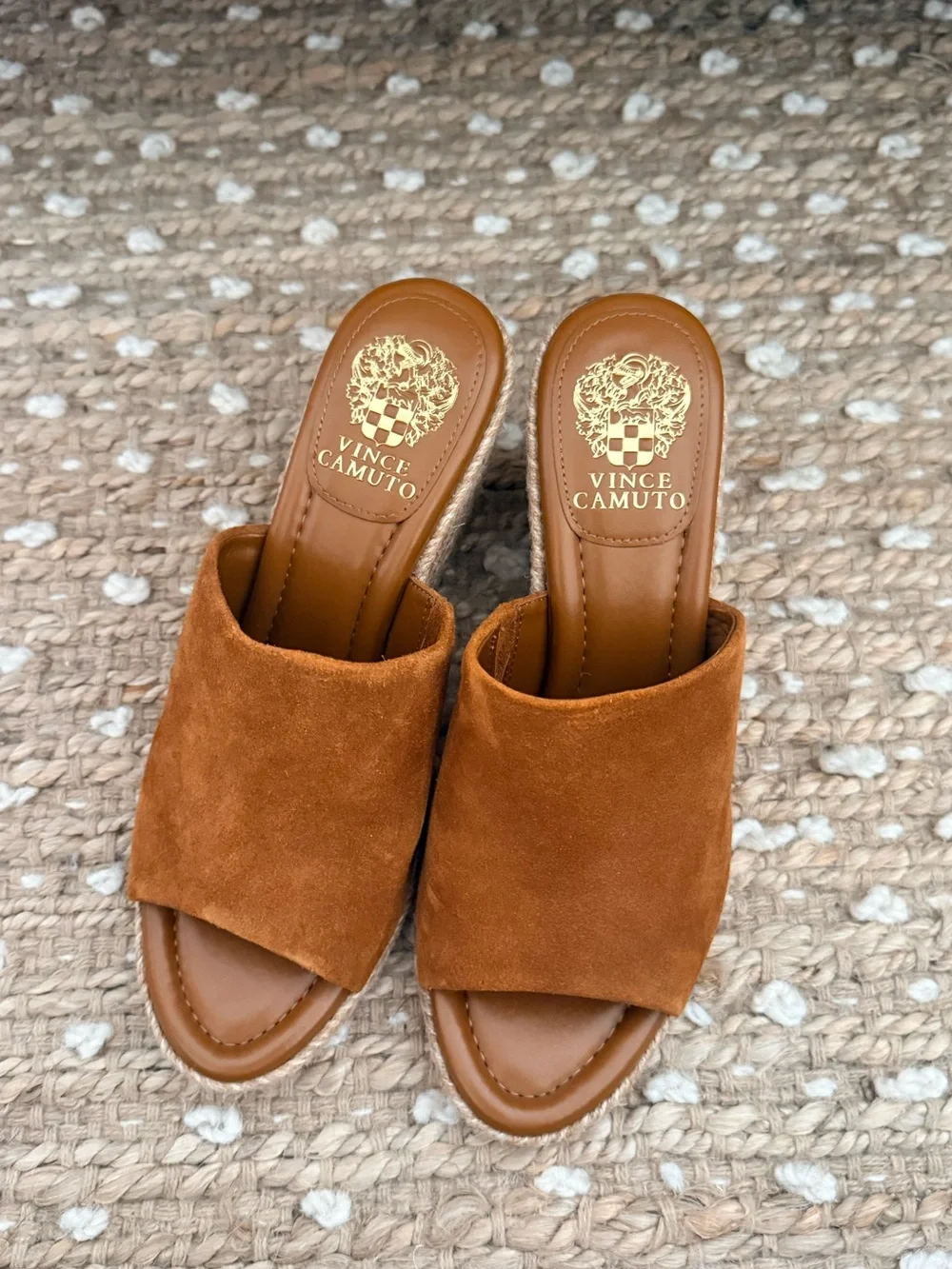 NWOT Vince Camuto Cognac Suede Espadrille Wedge Slide
